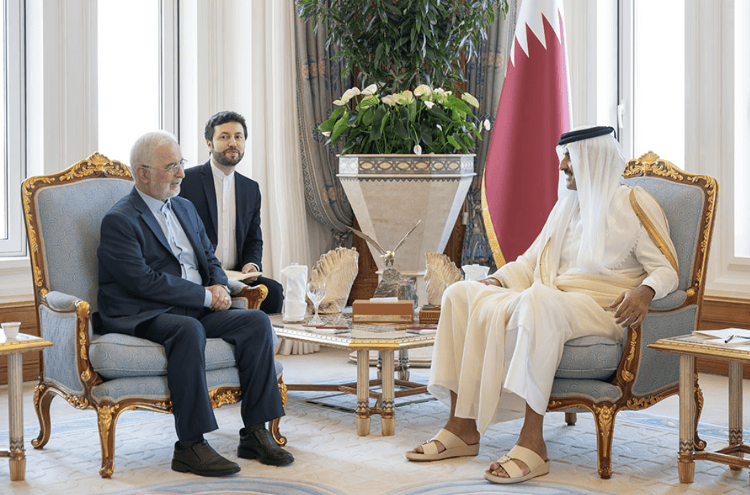 سمو الأمير يستقبل وزير الداخلية الإيراني